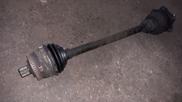 Audi A4 B5 Jobb Első Féltengely
