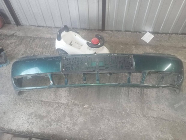 Audi A4 B5 Lz6u Első Lökhárító (Postázom is)