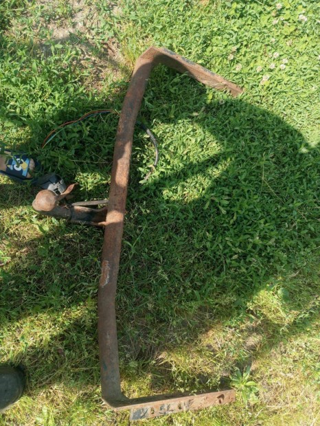 Audi A4 B5 Vonhorog (Postzom is)