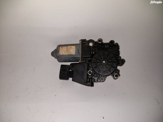 Audi A4 B5 bal első ablakemelő motor ablakemelőmotor