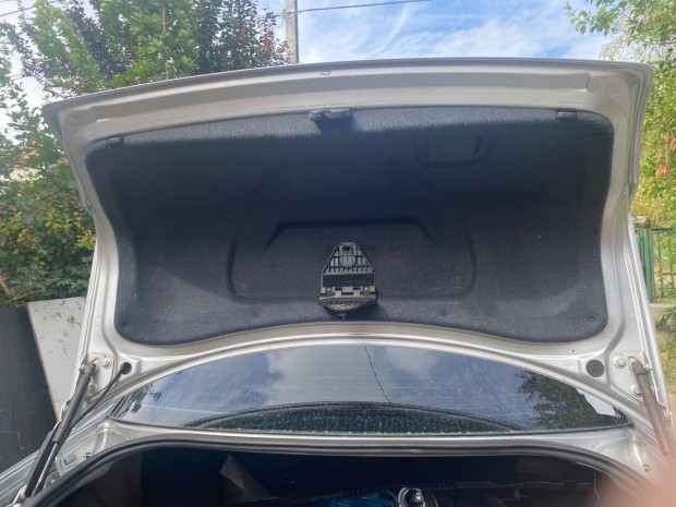Audi A4 B5 csomagtartóajtó