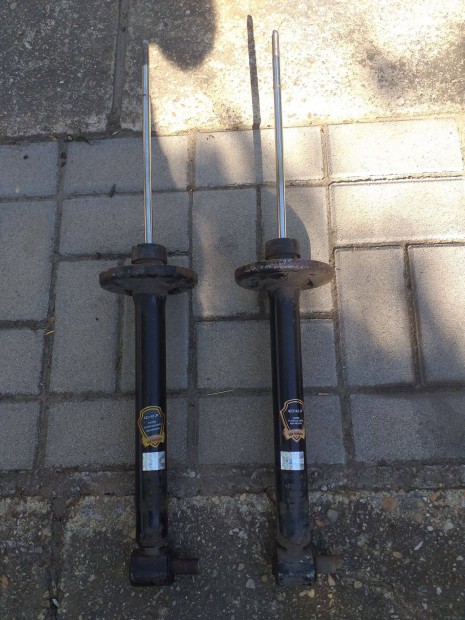 Audi A4 B5 g�lyal�b h�ts�