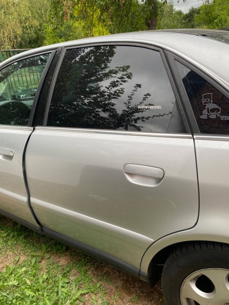 Audi A4 B5 hátsó ajtó