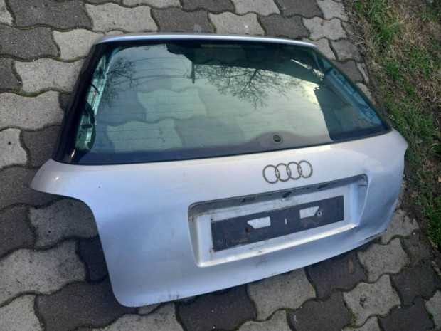 Audi A4 B5 kombi csomagtrajt