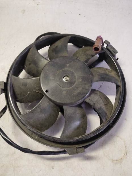 Audi A4 B5 ventiltor 