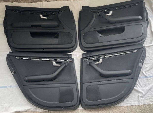 Audi A4 B6 Ajtókárpit szett