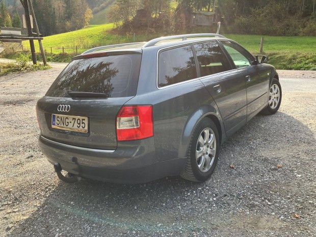 Audi A4 B6 Avant kombi S-Line rug szett /gyri