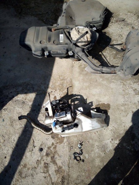 Audi A4 B6/B7 benzines llofts szett elad
