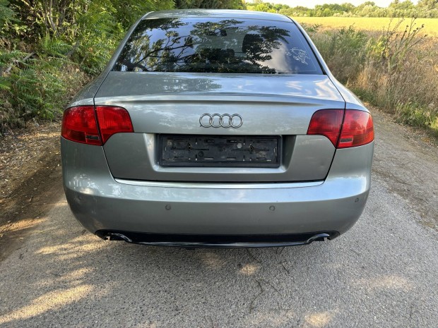 Audi A4 B6 B7 hátsó lökhárító + kipufogó rendszer dupla cső