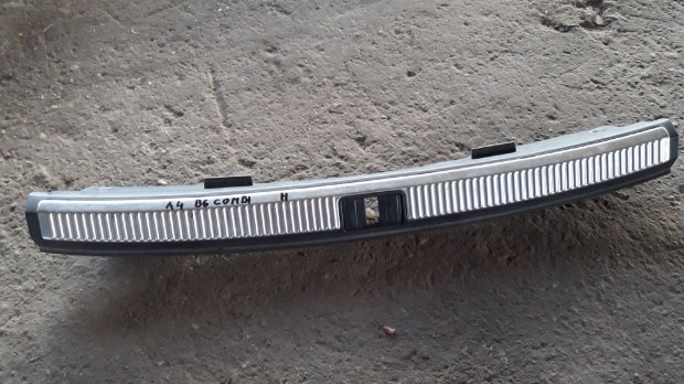Audi A4 B6 Csomagtér Küszöb Takaró Burkolat