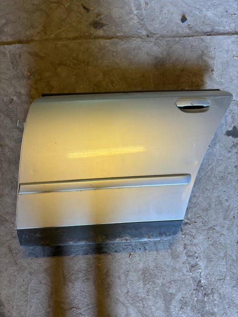 Audi A4 B6 bal h�ts� ajt� ez�st 