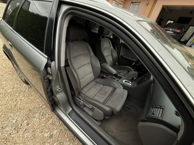 Audi A4 B6 fűthető bőr belső ülések ajtókárpitok