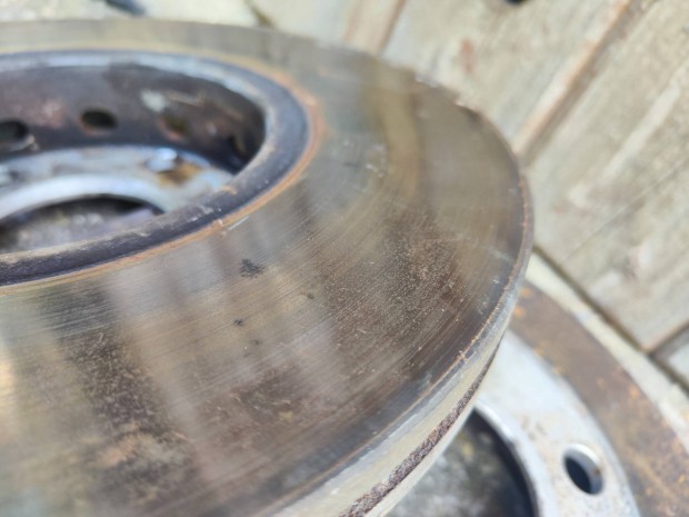 Audi A4 B6 újszerű 288mm fék szett