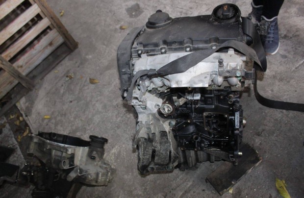 Audi A4/B7 2.0D Fűzött blokk hengerfejjel/ motor BLB
