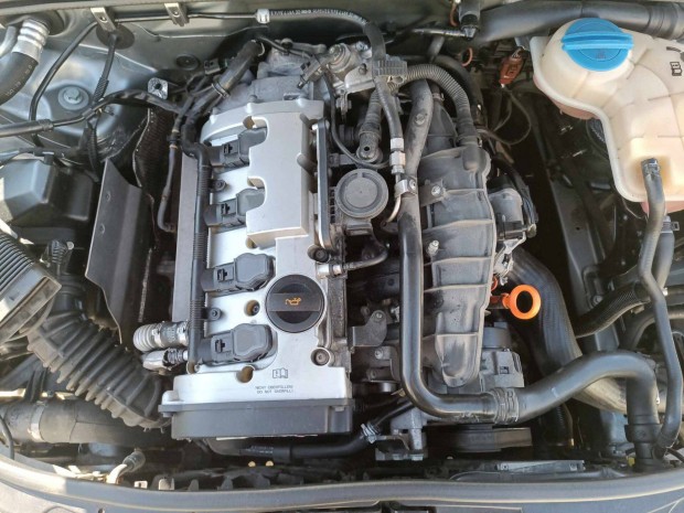 Audi A4 B7 2.0tfsi komplett motor Turbval