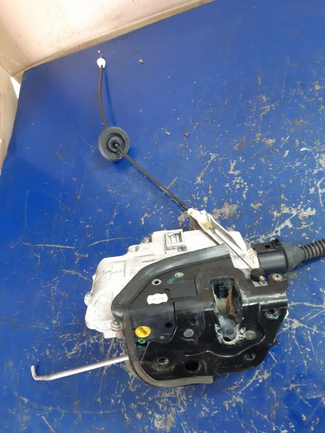Audi A4 B7 Bal Els Ajt Zrszerkezet + Kzpontizr Motor