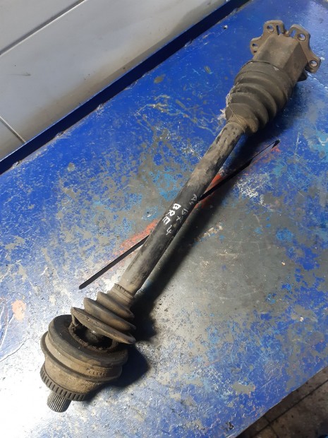 Audi A4 B7 Jobb F�ltengely