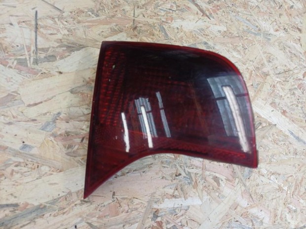 Audi A4 B7 Sed�n  (2004-2008) Bal H�ts� Bels� L�mpa