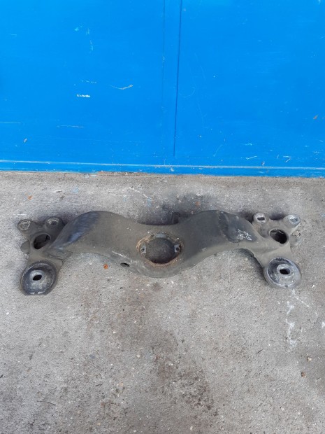 Audi A4 B7 Váltótartó Bak
