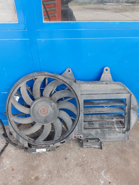Audi A4 B7 Vízhűtő Ventilátor