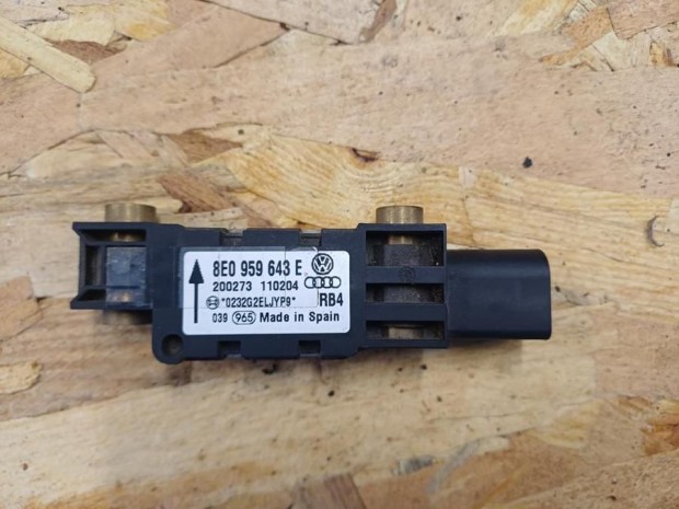 Audi A4 B7 (2004-2008) Oldal tkzs rzkel