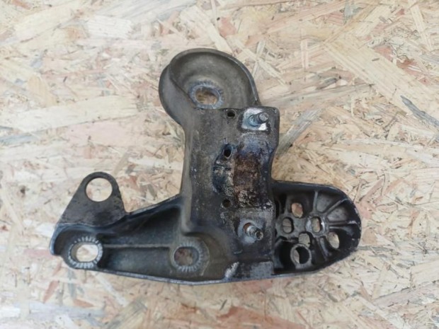 Audi A4 B7  (2004-2008) 2.0Tdi Diesel Bal Motortart Bak