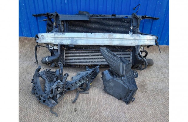 Audi A4 B8 8K 2.0 TFSI lgszrhz 8K0133835BK, homlokfal