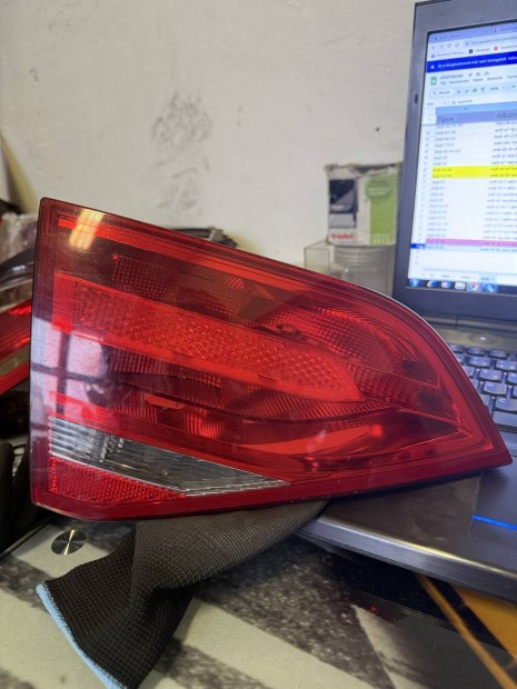 Audi A4 B8 8K bal hts lmpa limuzin 8K5 945 093