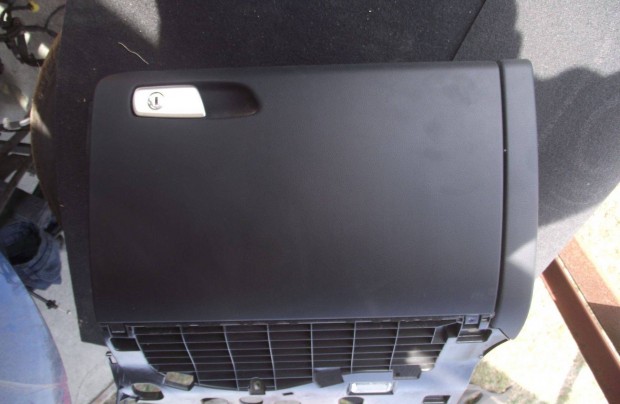 Audi A4 B8 A5 kesztyűtartó 2008-2015 8K1857035