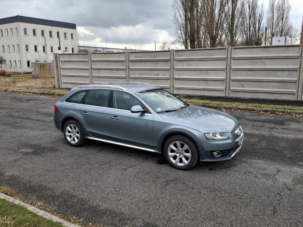 Audi A4 B8 Allroad 2.0tdi elad�