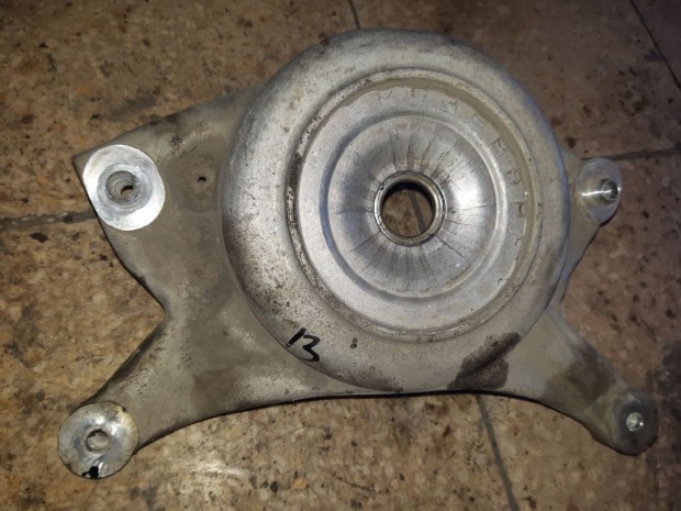 Audi A4 B8 Bal Els Rug Tart