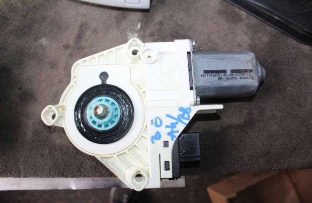 Audi A4/B8 Bal első ablakemelő motor 8K0959801