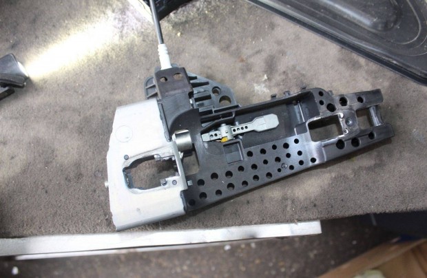 Audi A4/B8 Bal els kilincsfszek 8T1837885A
