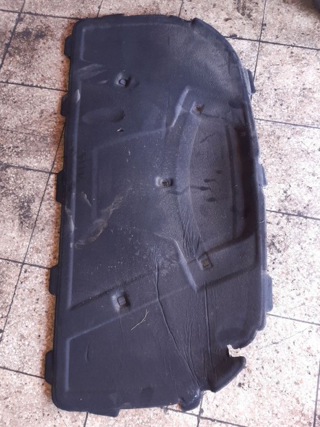 Audi A4 B8 Motorháztető Szigetelés