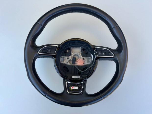 Audi A4 B8 S-Line kormny