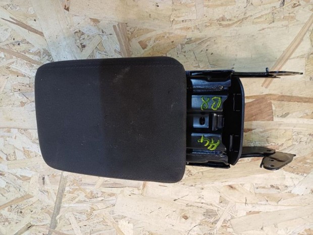 Audi A4 B8 (2008-2015) K�ny�kl�