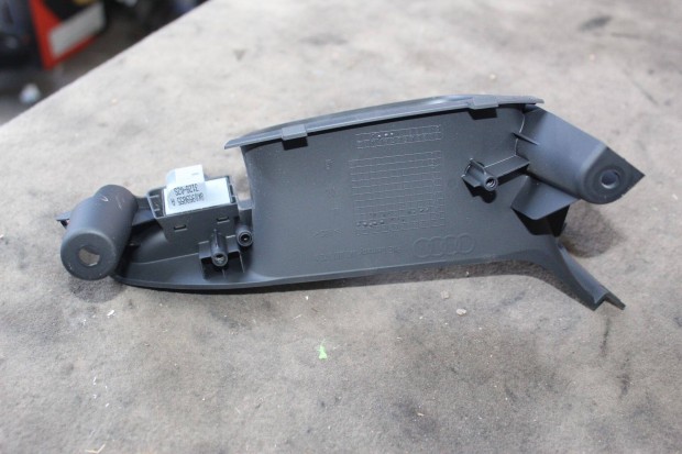 Audi A4/B8 ajtóbehúzó 8K0868394A