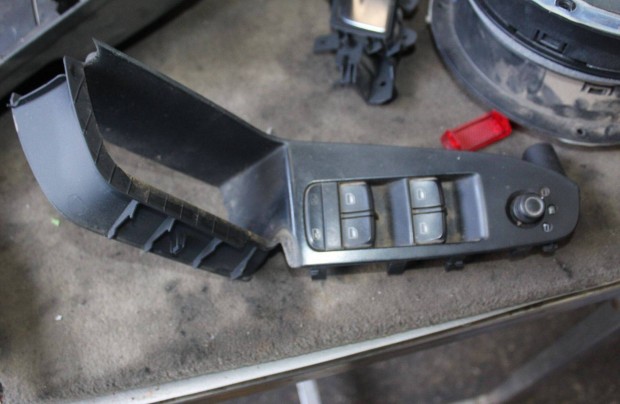 Audi A4/B8 bal első ablakemelő kapcsoló
