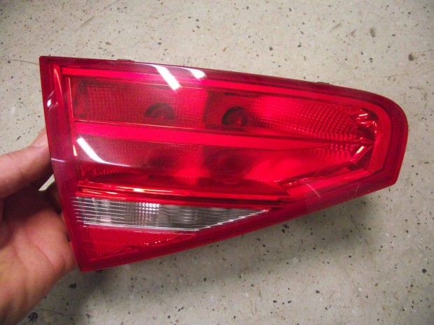 Audi A4 B8 bal hátsó lámpa limuzin 2013-2015 8K5945093AA