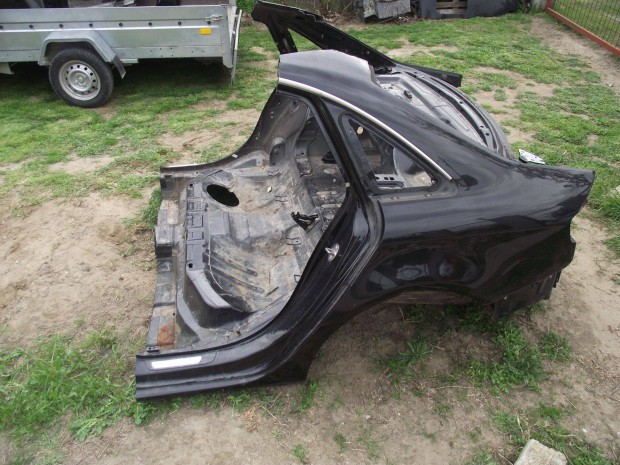 Audi A4 B8 jobb és bal hátsó negyed sárvédő limuzin 2008-2015