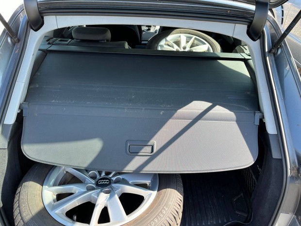 Audi A4 B8 kalaptart� csomagt�rrol� 2015-t�l gy. aut�khoz
