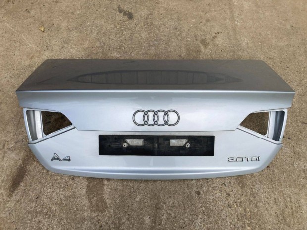 Audi A4 B8 sedan csomagtr ajt