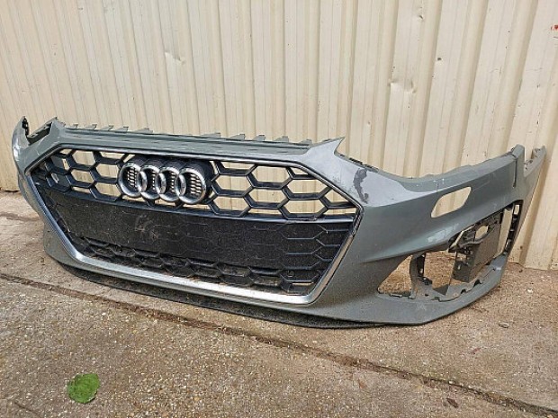 Audi A4 B9 Facelift első lökhárító 8W0807437 PDC