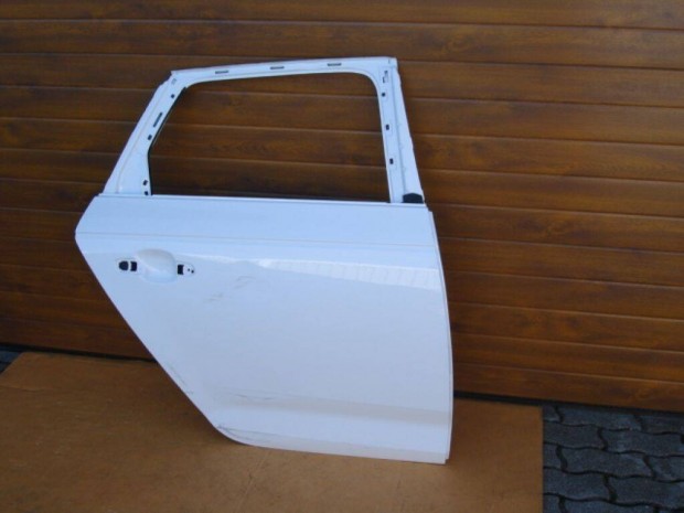 Audi A4 B9 - 8W Jobb hts ajt 2015-tl