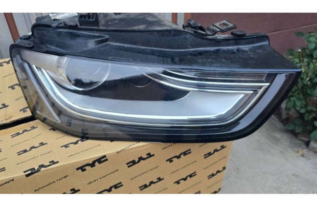 Audi A4 Els� l�mpa jobb �s bal oldali aut�l�mpa f�nysz�r�