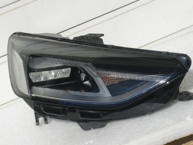 Audi A4 Jobb els Led Fnyszr Facelift 8W0941012 2019-tl Hibtlan