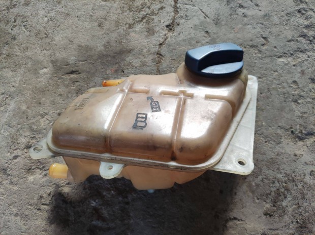 Audi A4 Skoda Superb VW Passat B5 1.9 TDI kiegyenl�t� tart�ly