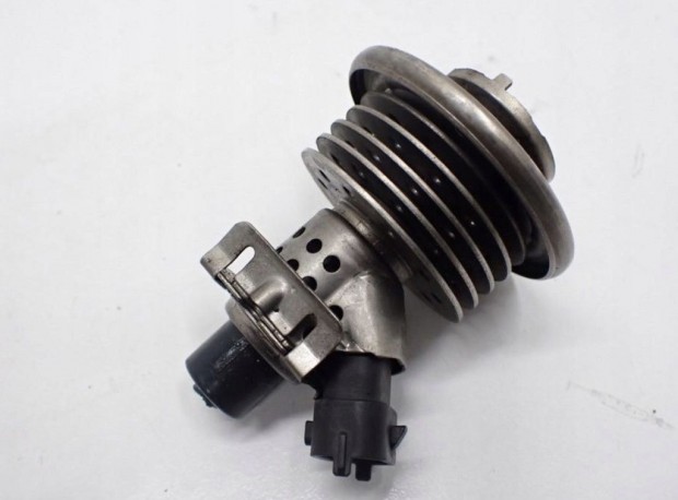 Audi A4 (B8 - 8K), Audi Q5 (8R) adblue befecskendez 4g0131113