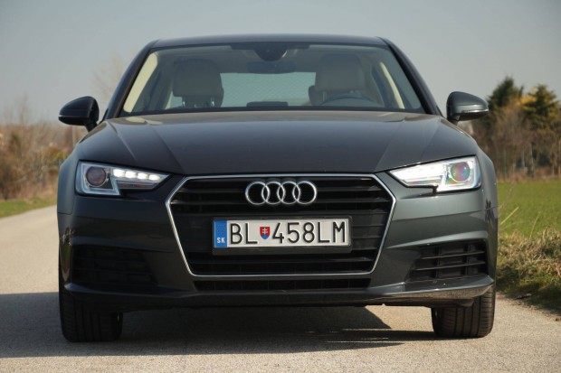 Audi A4 (B9) 2.0 TDI Els� tulajdonost�l, patika �llapotban