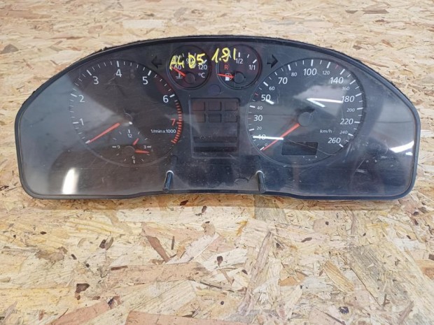 Audi A4 b5 (1995-2001) 1.8 Benzines Kilométeróra